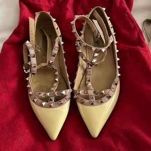 Valentino flats
